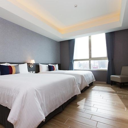 Check Inn New Taipei Luzhou Eksteriør bilde