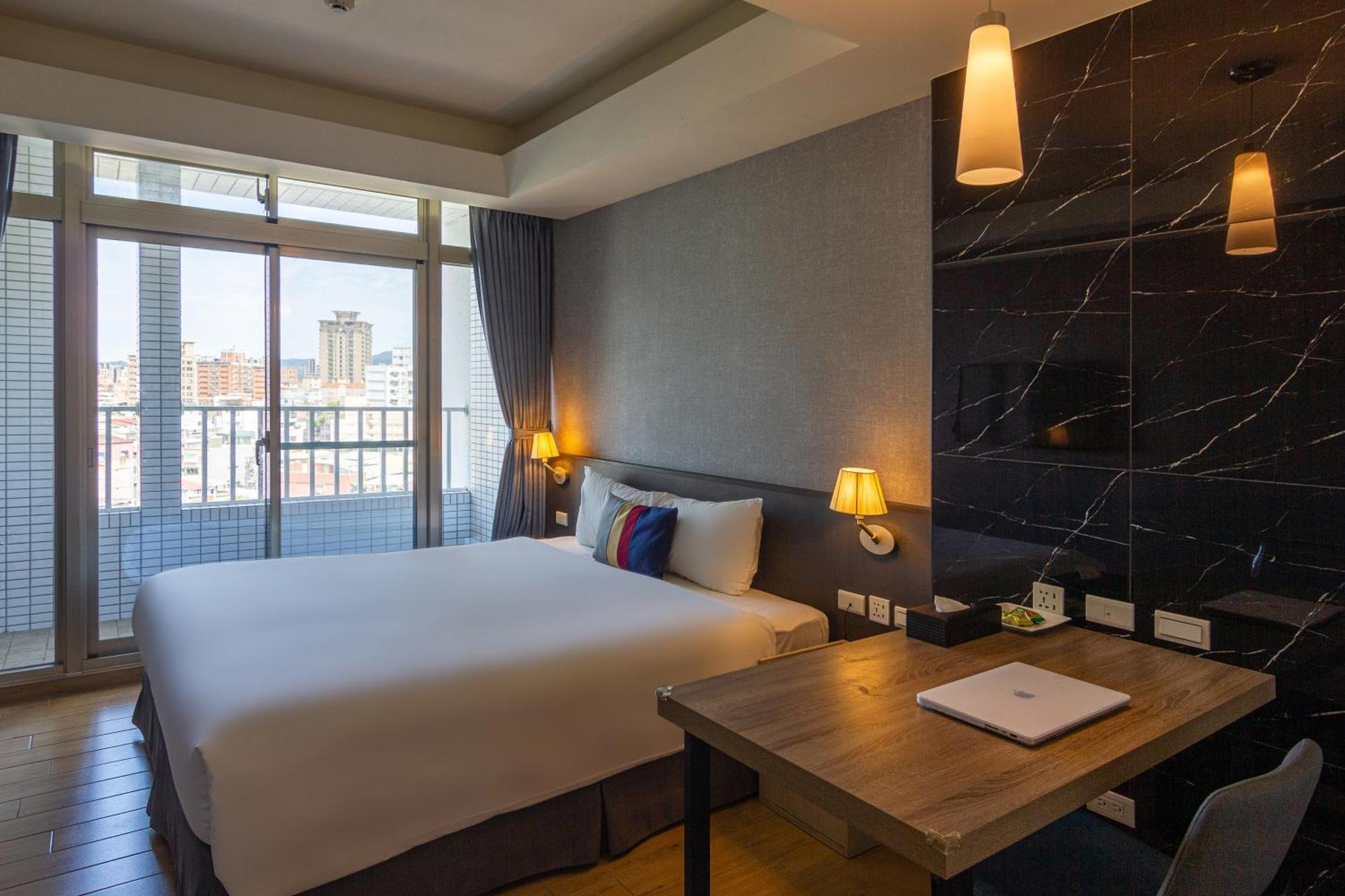 Check Inn New Taipei Luzhou Eksteriør bilde